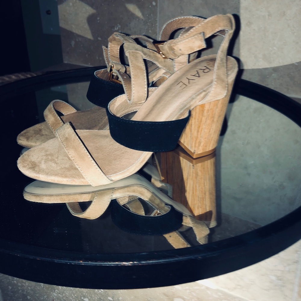 RAYE brand heels/pumps Neverworn!! 👠